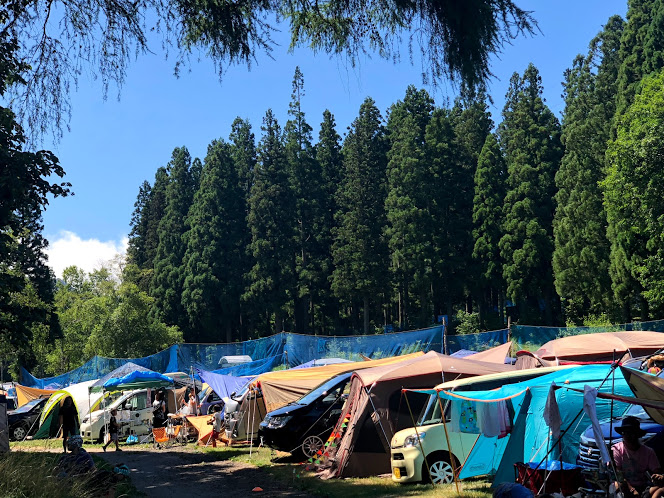 ムーンキャラバンに泊まってみた！ | フィールキャンプ(Feel Camp)